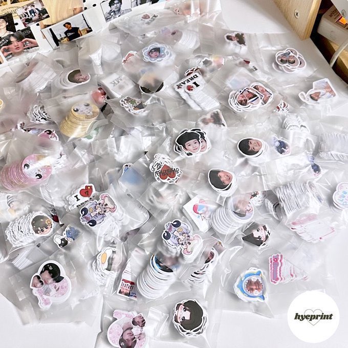 * รับผลิต Sticker die-cut 100%
เนื้อ pp เคลือบ pvc ด้าน / มันเงา
กันน้ำ แช่น้ำได้ ไม่ทิ้งคราบกระดาษ

size 3 cm , ราคา / ลายคละไม่ได้
🏙️ 30 ชิ้น 35.-
🏃🏻 50 ชิ้น 50.-
🩵 100 ชิ้น 90.-

รอผลิตประมาณ 10-14 วัน
สนใจสั่งผลิต dm ได้เลยนะคะ 🙇🏻‍♀️

#รับทำของแจก #รับทำsticker