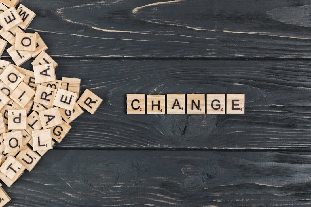 “It’s almost comedic that the same snr. leaders who bring in external help 4 their problems need to be subsequently persuaded &amp; convinced to ‘change religion.’

It’s one of the fascinating conundrums of some #organizationalchange progs.”

tinyurl.com/3y9kazkn
#changemanagement