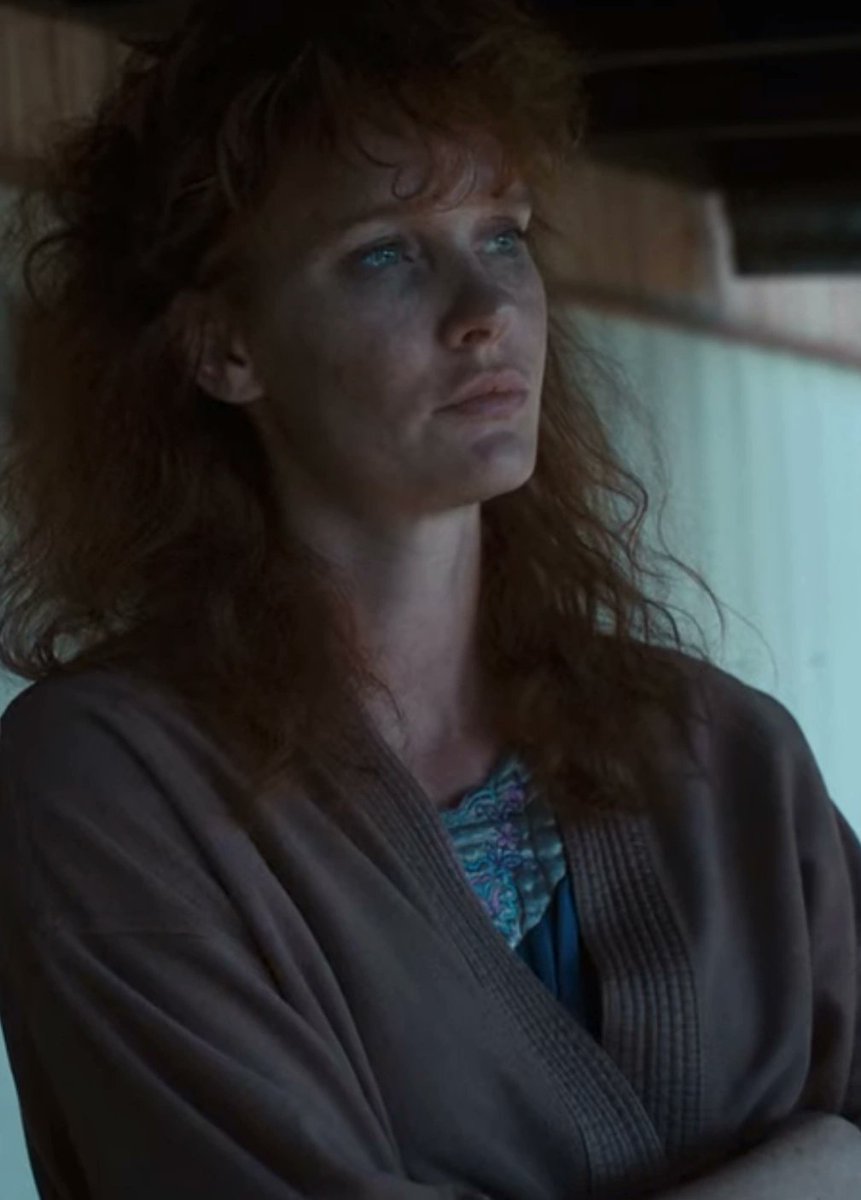 portalm4tthk's tweet image. gente, e a mãe da Max? aonde meteram ela?