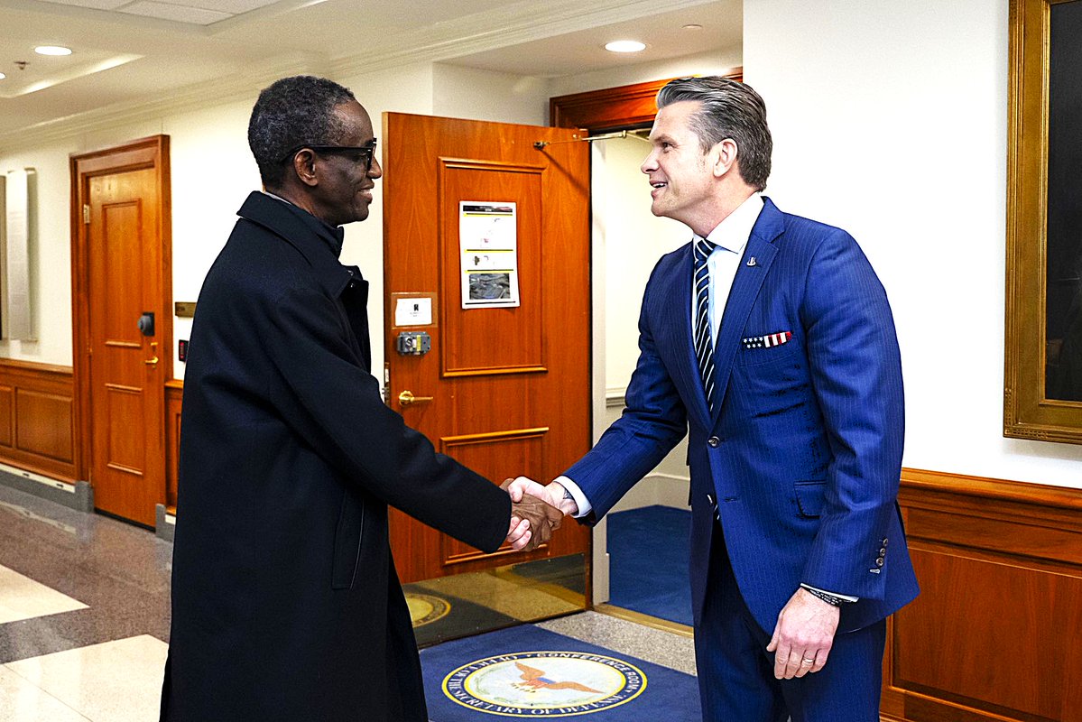 BrantPhilip_'s tweet image. According to a private source familiar with the military deal between the US and Nigeria, the US will be allowed to conduct UAV airstrikes against terrorist targets inside Nigeria, the scope only include unmanned aircrafts (UAVs), not fighter jets or bombers.

The American…