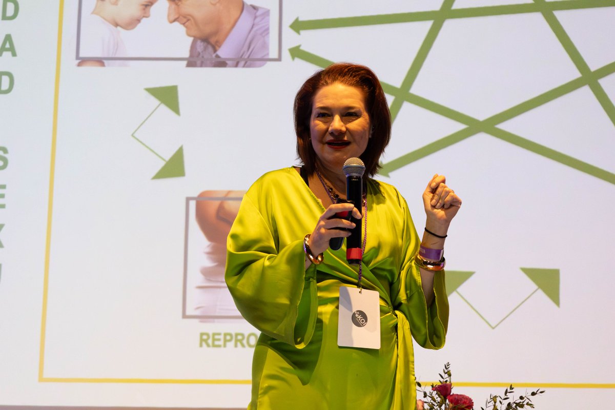 ‘No era que no quisiera sexo, era que me dolía’” ☂️

Te invitamos a leer nuestro artículo sobre resequedad vaginal en la menopausia con tips de la Dra. Claudia Rampazzo 

plenilunia.com/mujer-saludabl…

#Exeltis #Turnorver