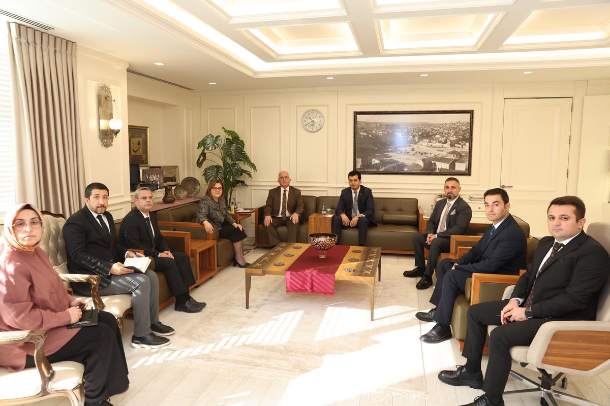 TDÇV olarak, başkanımız Sn. Vali <a href="/gungorazimtuna/">Güngör Azim TUNA</a>  ve Müt. Hyt Üyemiz <a href="/halilgurbuz_tr/">Halil GÜRBÜZ</a>  ile Gaziantep BB Başkanı Sn. <a href="/FatmaSahin/">Fatma Şahin</a> ve değerli bürokratlarına bir dizi proje görüşmeleri ve nezaket ziyareti düzenledik. Kabulleri için Sn. Başkanımıza şükranlarımızı sunuyoruz.