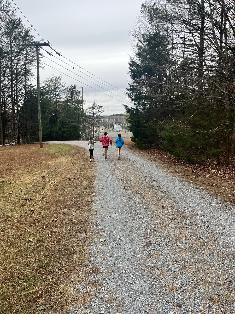 hay_williams29's tweet image. How it started (with my sisters) and how it ended (without my sisters). Got our own mini #turkeytrot in at home. I’m thankful for my family and so much more. Happy Thanksgiving! #fitfam #funrun #Thanksgiving