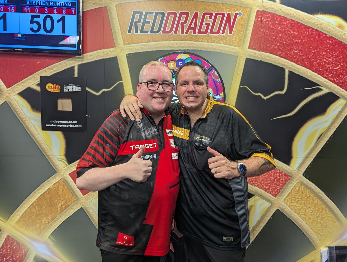 ModusDarts180's tweet image. Stephen Bunting takes a 4-2 win against Adrian Lewis in Bolton!