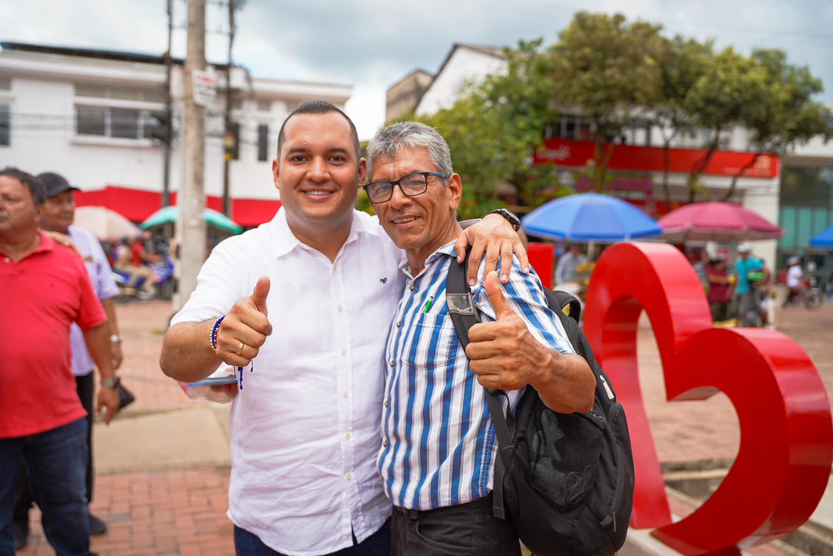 DanielRestrepoC's tweet image. ¡Gracias Caquetá! 

Nos vamos con el corazón lleno de gratitud. La calidez, la alegría y la fuerza de su gente nos inspiran a seguir recorriendo Colombia, escuchando sus voces y trabajando por este país que amamos. 🇨🇴🇨🇴