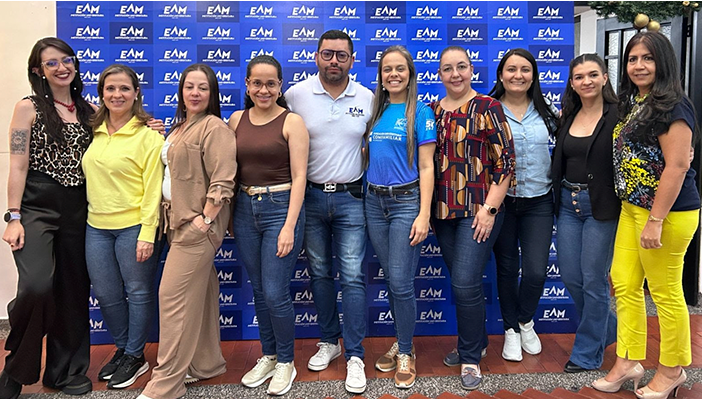 La Institución Universitaria EAM fue anfitriona de la décima reunión de la Red de Graduados del Eje Cafetero y Norte del Valle, un espacio para fortalecer el trabajo articulado y la proyección profesional de sus graduados. eam.edu.co/reunion-de-la-…