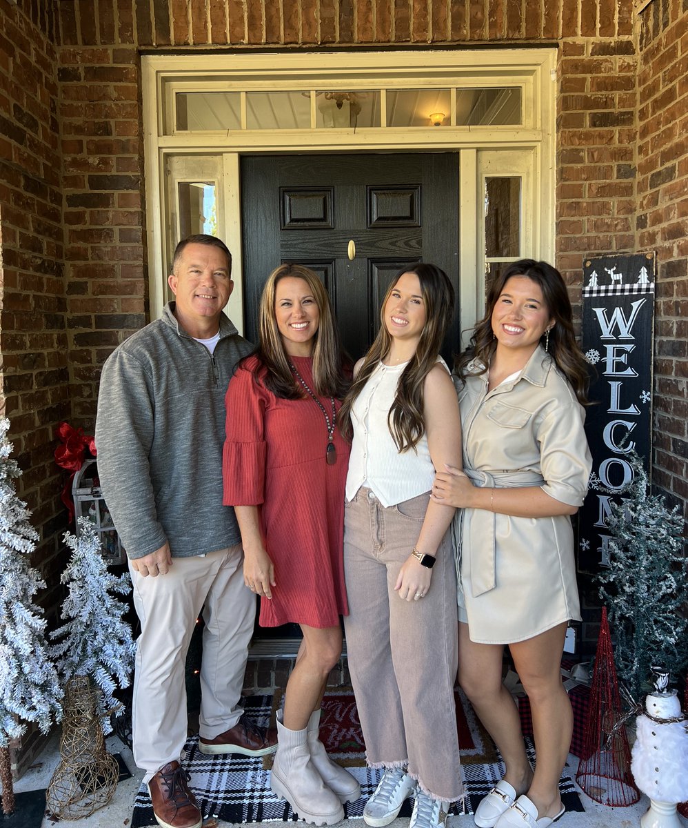 Full hearts and full plates. Happy Thanksgiving FAM JAM!