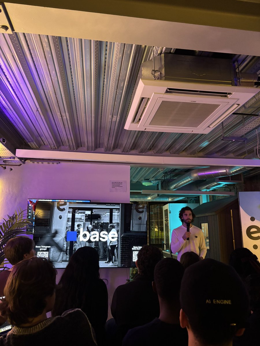 0xkaushik_k's tweet image. Pulled up to the @baseduk_ Hub launch at @encodeclub today and damn… super based fr 🟦

Caught up again with the @_clemens__ , met the @XenBH had some wild convos with both 
Also linked up with a bunch of fellow @base builders.
Feels good to be building in London rn