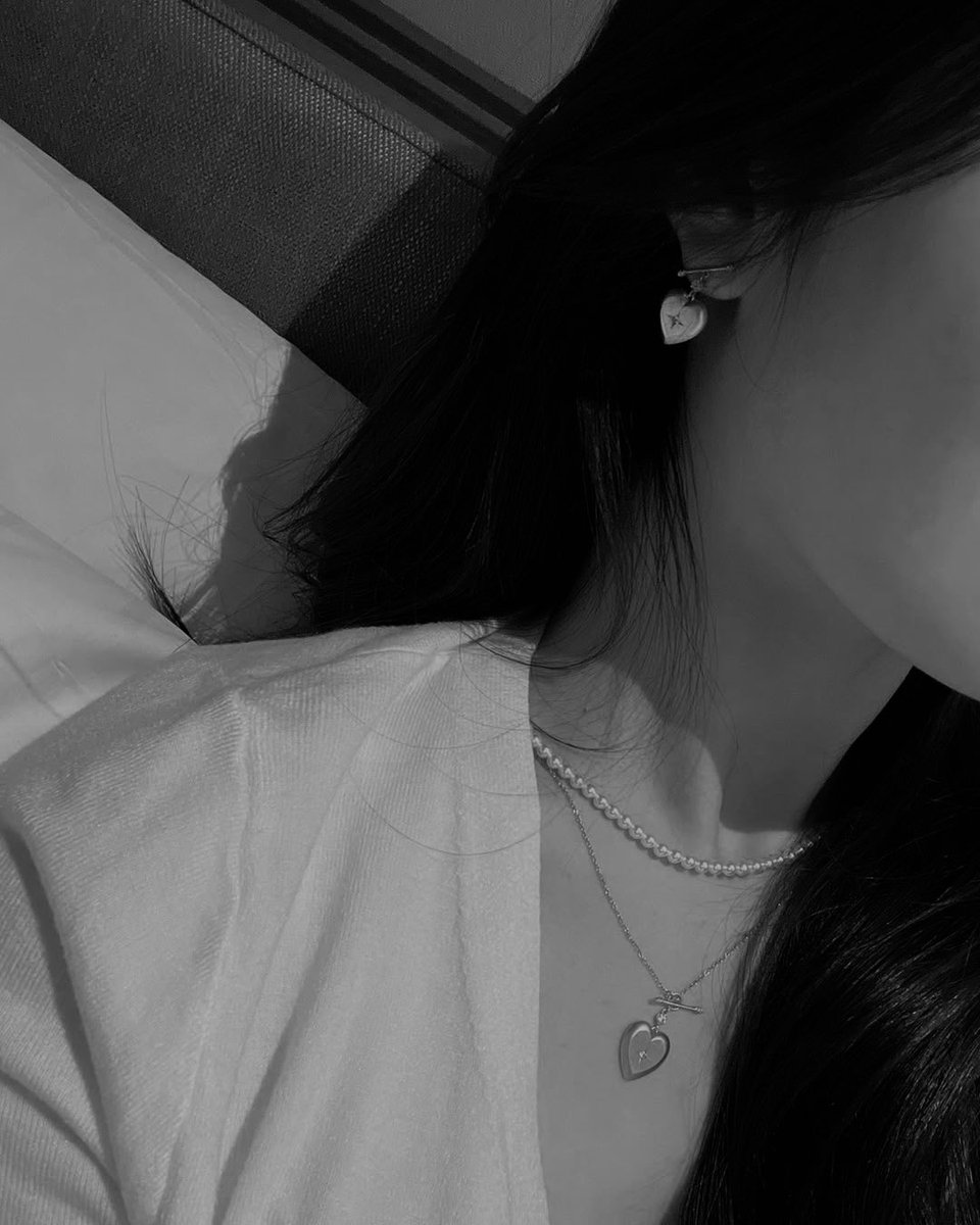 TheSignora's tweet image. ️️

A bit early today.

️️