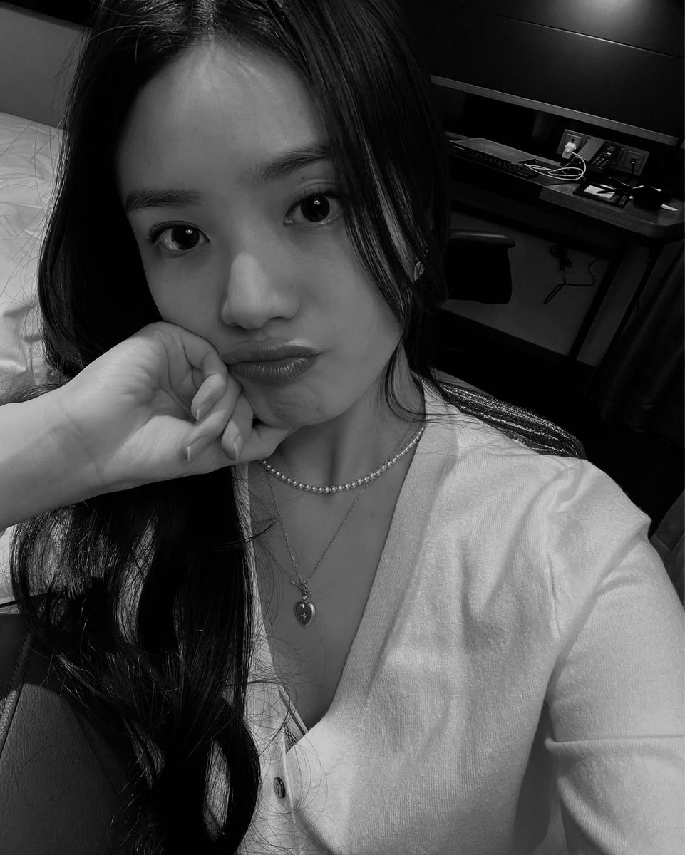 TheSignora's tweet image. ️️

A bit early today.

️️