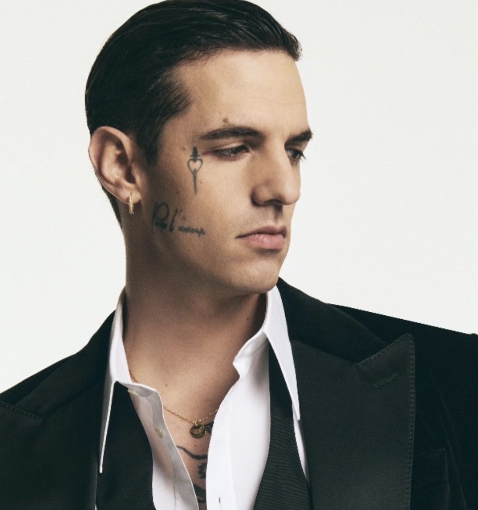 Vi prego qualcuno finanzi una diretta post-puntata dal dietro le quinte e gli facciamo fare share più alto della puntata 

 #XF2025