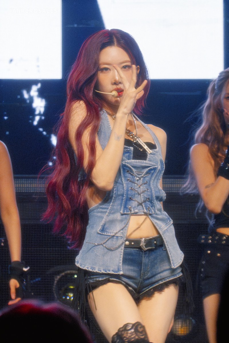 ianpcrosales's tweet image. 251126

#김립 #KIMLIP 
#아르테미스 #ARTMS 
#Grand_Club_Icarus