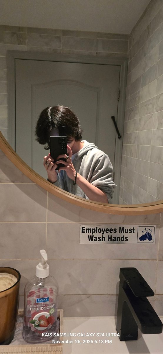 My forearms lowk look like sticks rn