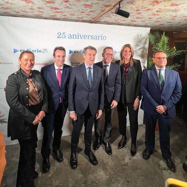 Hoy con el presidente <a href="/NunezFeijoo/">Alberto Núñez Feijóo</a> , otros alcaldes del PP de Madrid y nuestro secretario general,<a href="/SerranoAlfonso/">Alfonso Serrano</a>. Y el domingo todos a la capital contra el Gobierno corrupto de Sánchez.