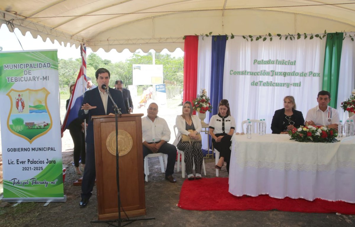PoderJudicialPY's tweet image. 🔴Los Ministros Superintendentes de la Circunscripción Judicial de Paraguarí, Dres. Gustavo Santander y Víctor Ríos Ojeda, encabezaron este jueves 27 de noviembre el acto de palada inicial para la construcción de la futura sede del Juzgado de Paz de Tebicuary-mí, obra que…