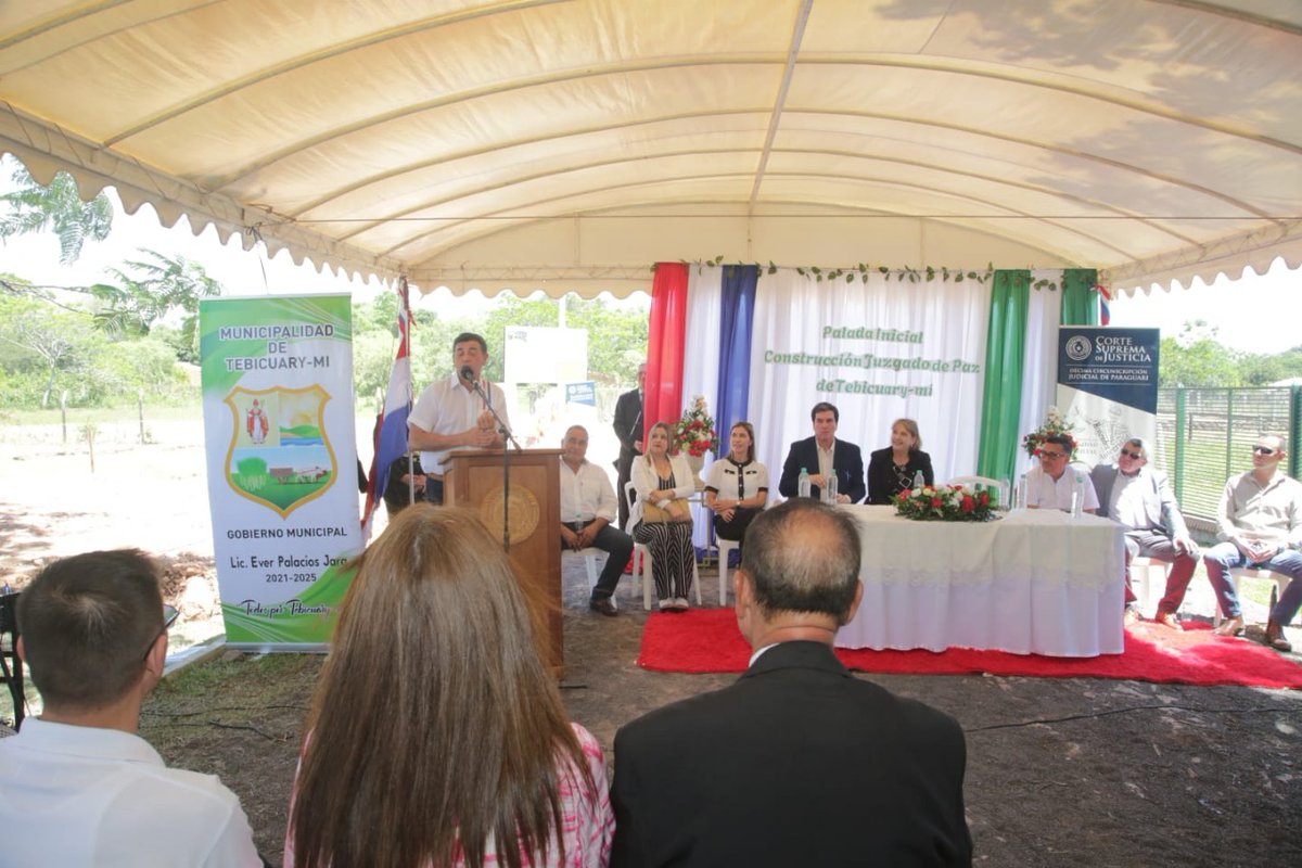 PoderJudicialPY's tweet image. 🔴Los Ministros Superintendentes de la Circunscripción Judicial de Paraguarí, Dres. Gustavo Santander y Víctor Ríos Ojeda, encabezaron este jueves 27 de noviembre el acto de palada inicial para la construcción de la futura sede del Juzgado de Paz de Tebicuary-mí, obra que…