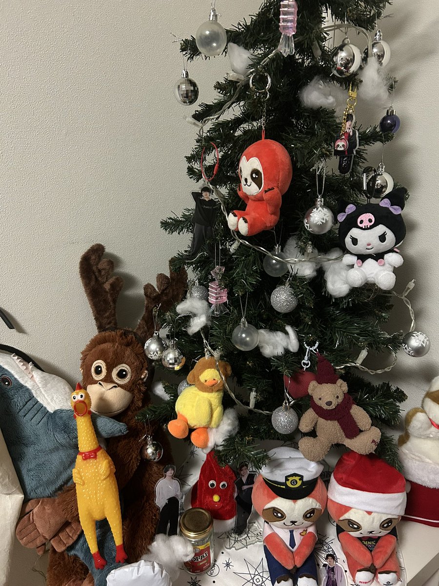 おはよおぉぉぉおおおお〜🌞 朝起きたら娘氏が🎄🧸❤️ 飾ってくれとっ