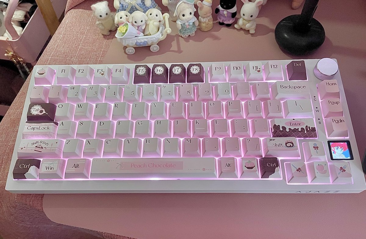 teaac_'s tweet image. mon nouveau clavier 🌸🌷 #keyboard #keycaps #ajazz #kawaii #kawaiigirl