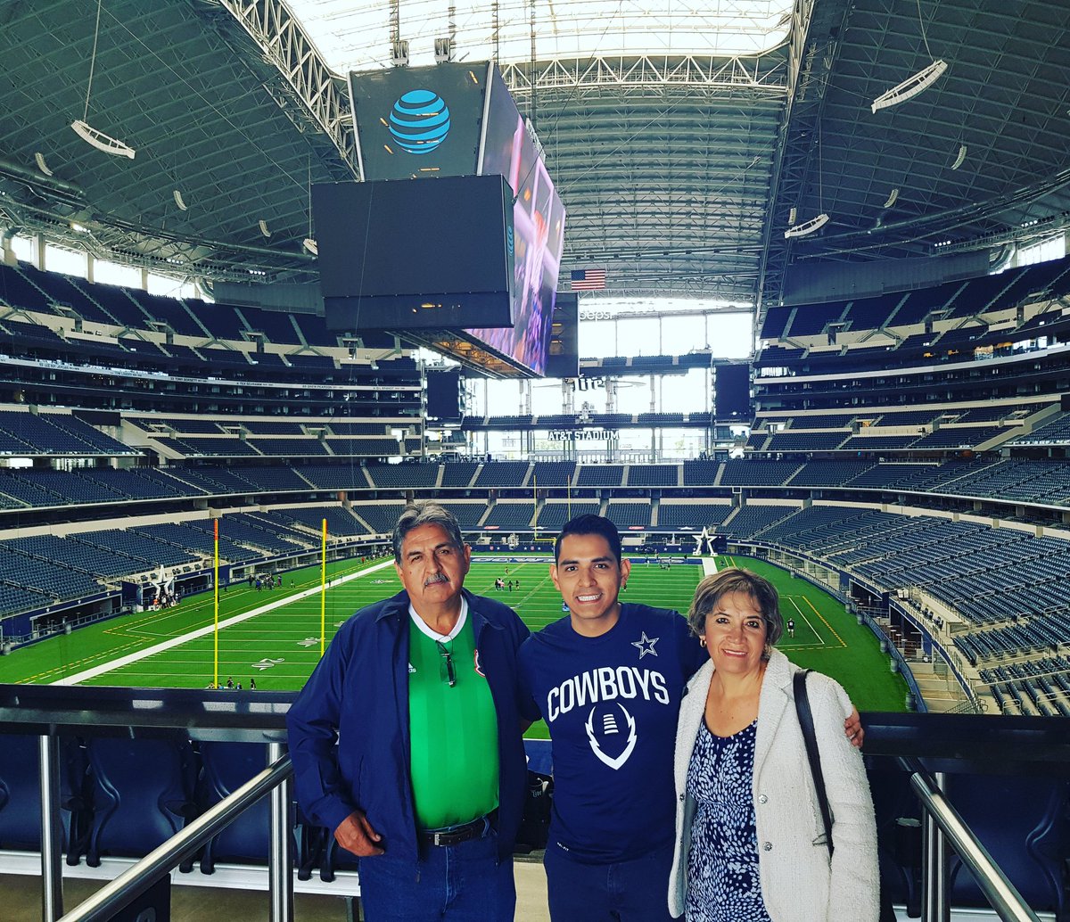 Christian_Mag's tweet photo. @FOXSportsMX 
#foximpactonfl
#NFLxFSMX https://t.co/A9lbpLrHBG