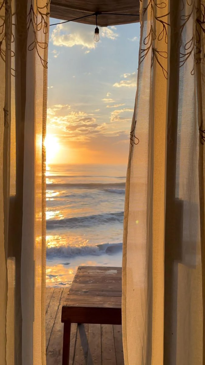 LiliDio231332's tweet image. Selamat pagi 👋🏻 salam interaksi, SKSD.
#starterkit #algoritma #jangkauanluas #laut #langit #fyp