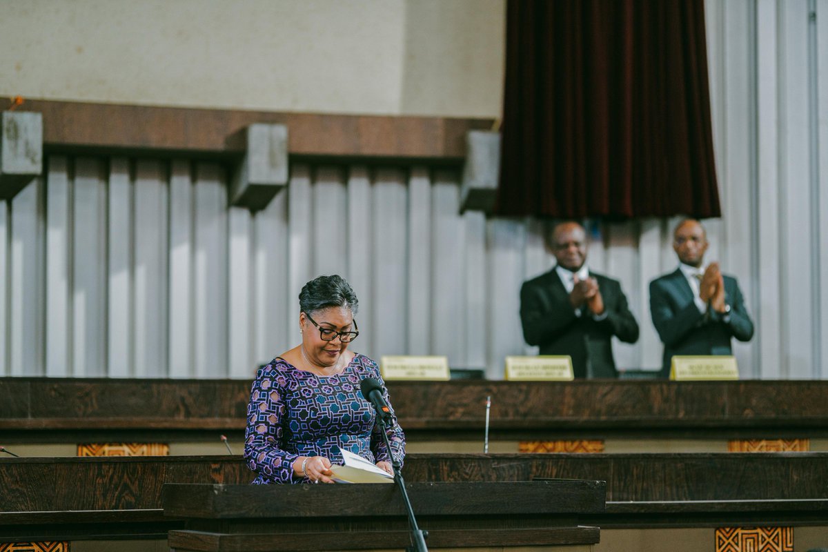 delphin_kas's tweet image. 🇨🇩 RDC – La Première Ministre Judith Suminwa fixe un nouveau cap pour la politique nationale envers la diaspora

La Cheffe du Gouvernement, Judith Suminwa Tuluka, a clôturé ce 27 novembre 2025 l’atelier consacré à l’évaluation de la mise en œuvre des recommandations issues des…