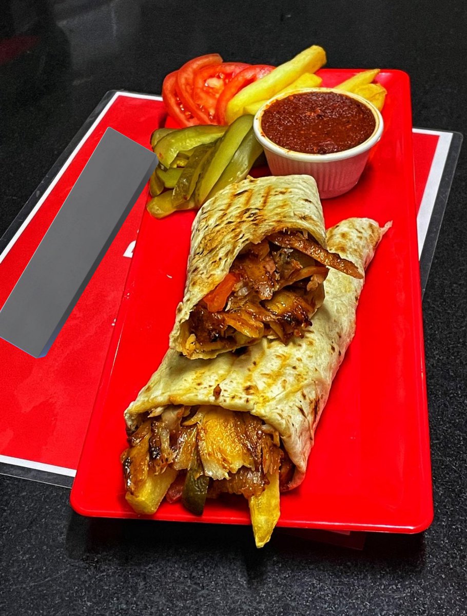 Fabrikasyon lavaş kullanmıslar lavaş etli olur saygılar 40 senelik tecrübe ✍🏼☝🏽