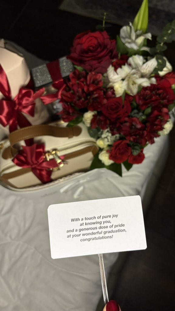 Fortunate to have great friends at the hospital 🥺❣️❣️❣️