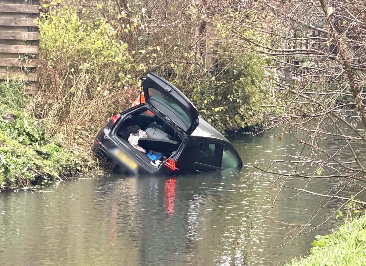 Automobilist aangehouden bij éénzijdig verkeersongeval in Zwaag