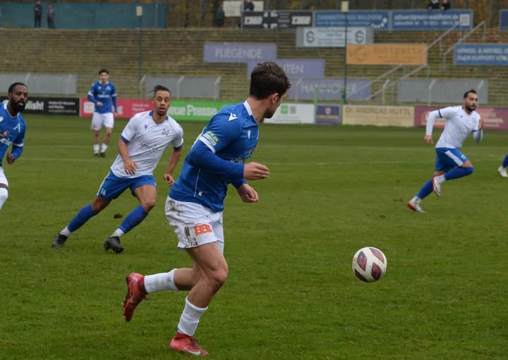 Fußball: Der Tabellenführer kommt zum letzten Heimspiel svarminia.de/2025/11/27/der… #Landesliga #Hannover #ForzaBischofshol #AvantiArminia