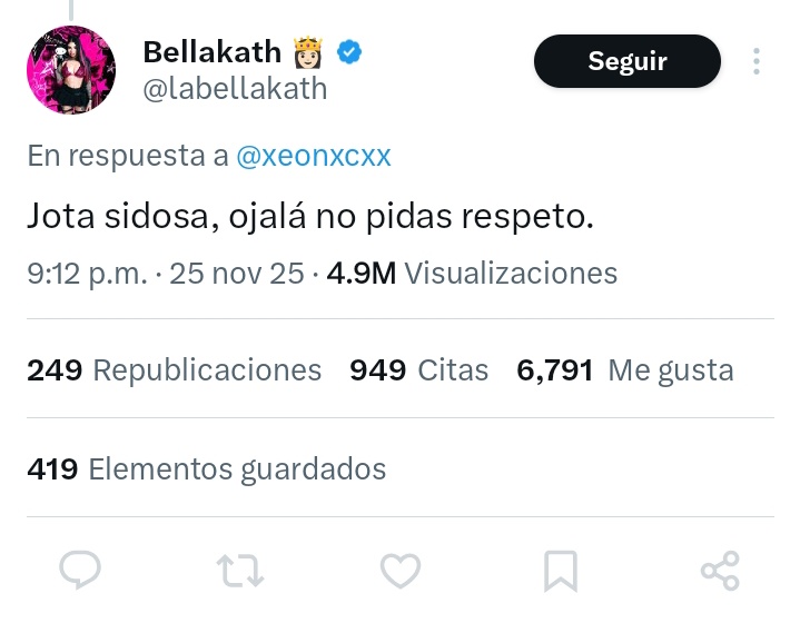 Que asco La Bellakath, siempre la he atacado y ahora lo haré más. Ella también insulta a mujeres o personas pero ahora se hace la que no y la andan defendiendo, nomamen