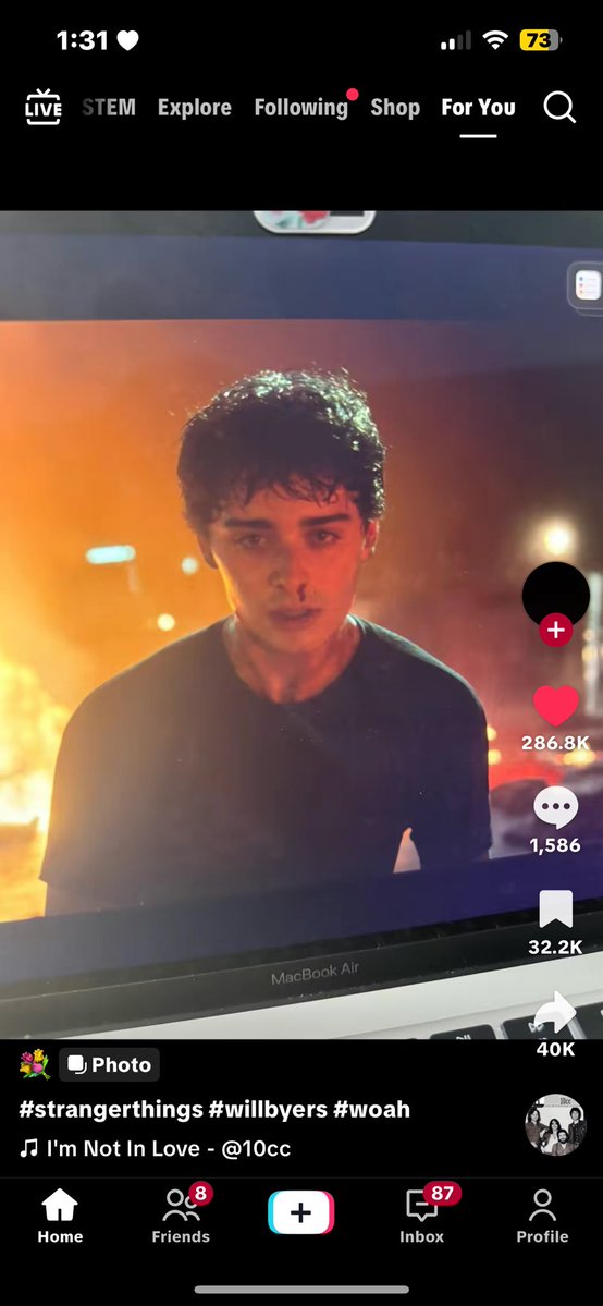 prettyistic's tweet image. henni the streets moving for will