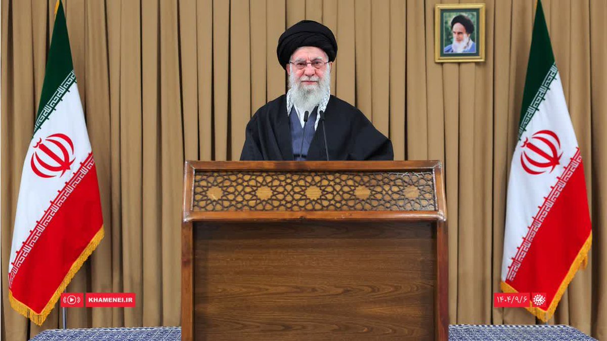 basij_maghsoudi's tweet photo. رهبر معظم انقلاب اسلامی:
«برای افزایش قدرت ملی باید #بسیج را قدر دانست.»
 ۱۴۰۴/۹/۶
#هفته_بسیج https://t.co/cVTLNr9Kds