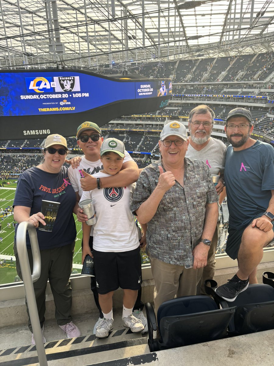MacaDucoing's tweet photo. #foximpactonfl #GoPackGo #Thanksgiving2025 https://t.co/0EPvxCqPm0