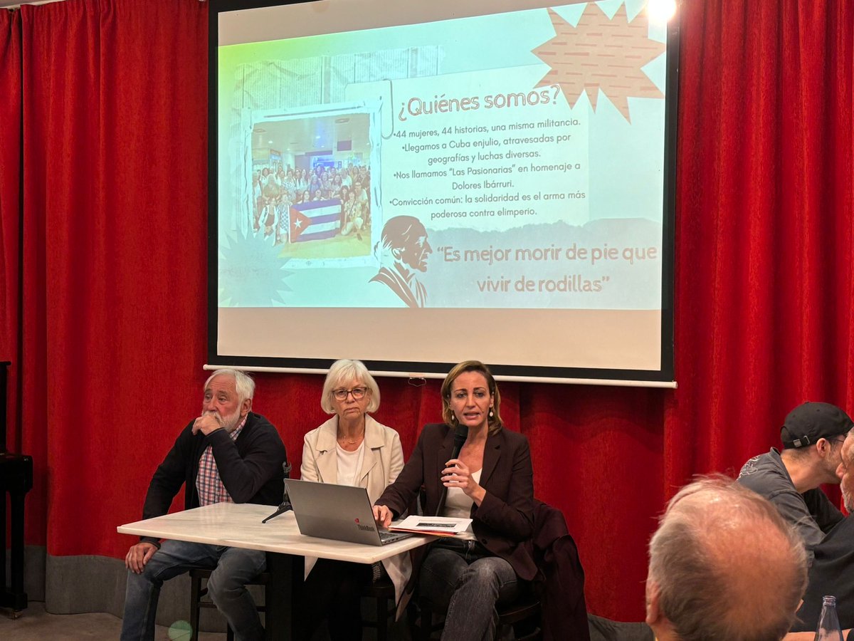 iuxixon's tweet image. 📷🇨🇺 Conociendo la experiencia de nuestras compañeras Delia Campomanes (@Delcais) y Concha Masa, como participantes de la brigada de solidaridad con Cuba promovida por el Movimiento Democrático de Mujeres.

☕️ 📍 El Café de Macondo