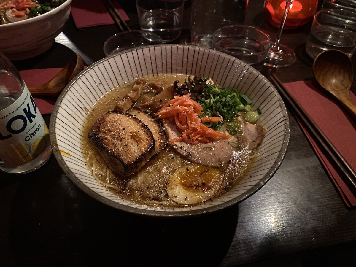 Day 1 of dreamhack 🔥🔥