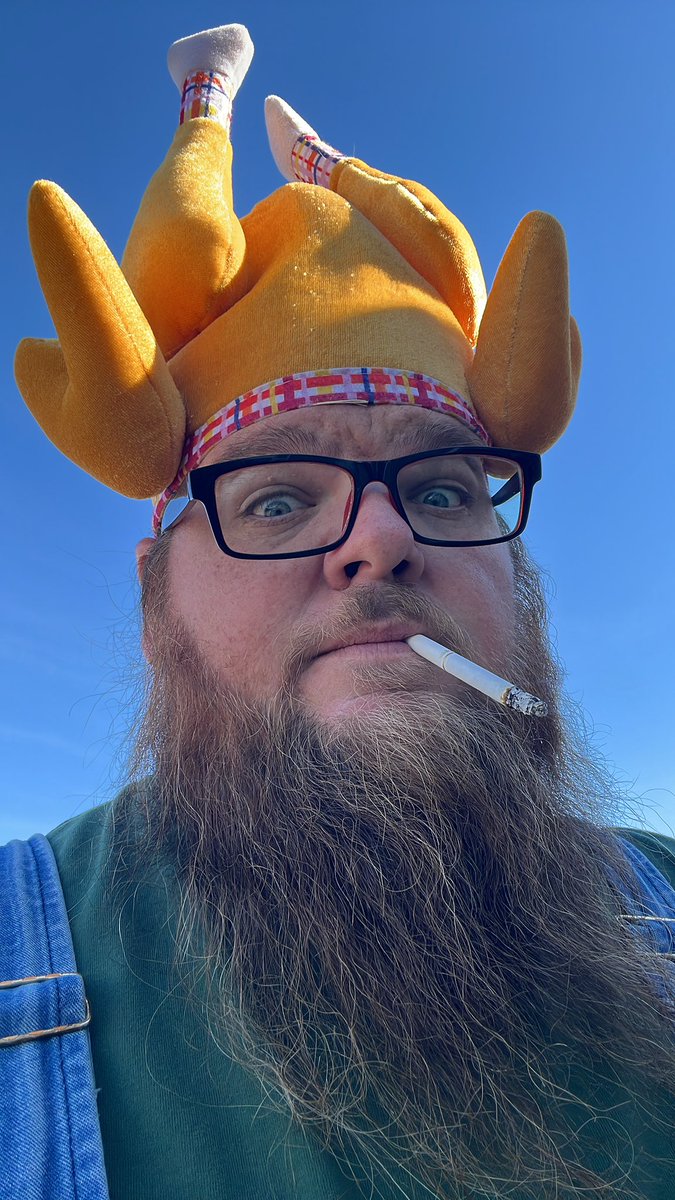 tinyroe1987's tweet image. Happy Thanksgiving ya filthy animals.