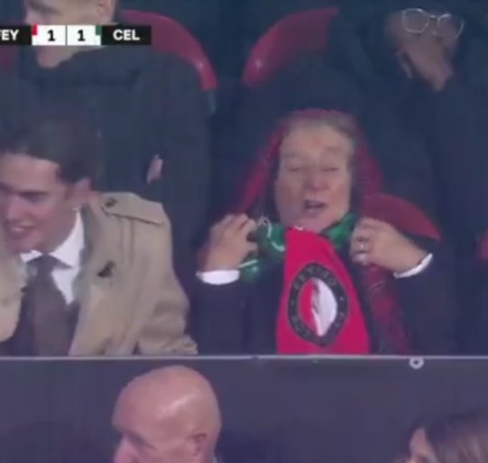 Little red roding hood 😫