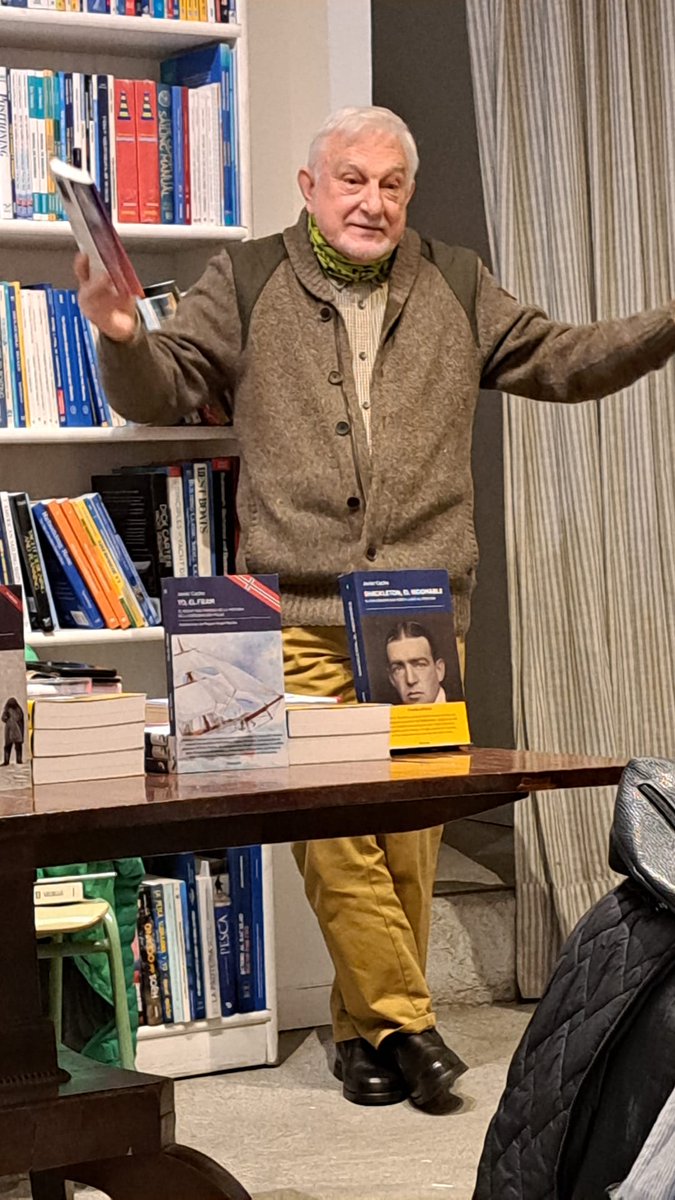 Aquí estamos!!
Grandes jueves por la tarde en <a href="/robinsonsea/">Librería Robinson</a> y <a href="/cachojavi/">Javier Cacho</a>  <a href="/Forcola/">Fórcola Ediciones</a>