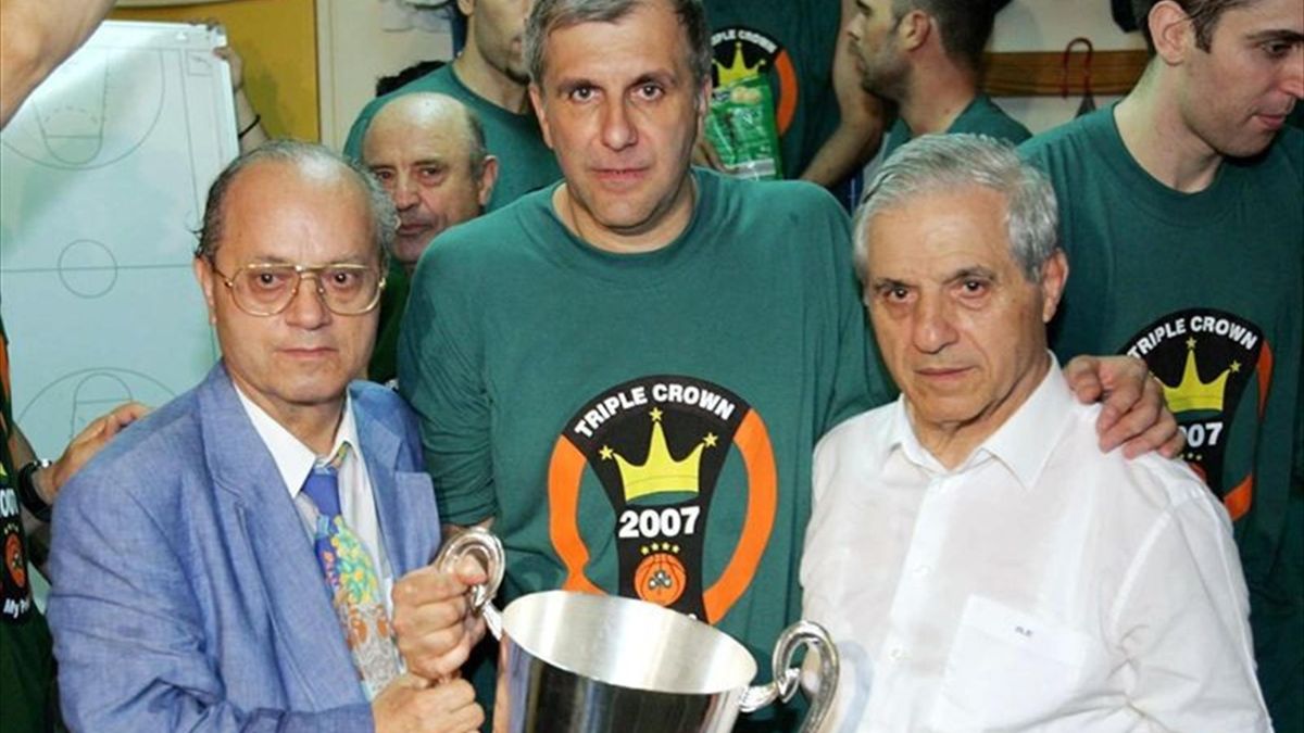 Marston_10's tweet image. Τεράστιε Ζέλικο...

Αυτά που συμβαίνουν τις τελευταίες ώρες στο Βελιγράδι δεν έχουν συμβεί ποτέ ξανά  στον παγκόσμιο αθλητισμό για κανέναν προπονητή. 

Μια ακόμη υπενθύμιση για το πόσο τυχεροί είμαστε που ζήσαμε στην εποχή σας... 

#paobc