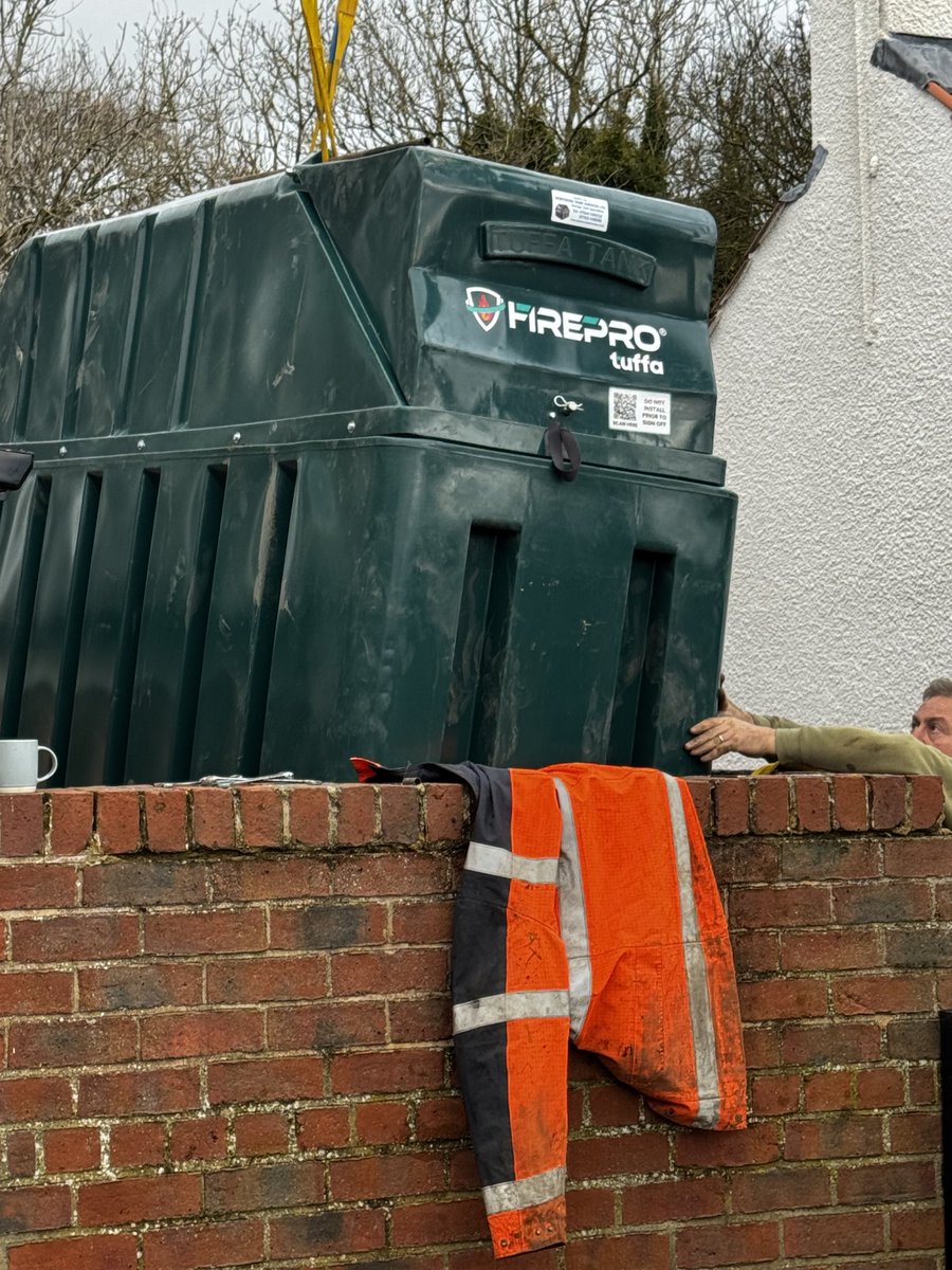 NorthernTanks's tweet image. #firepro going into position today #bundedtank #elwick ⁦@TuffaTanks⁩