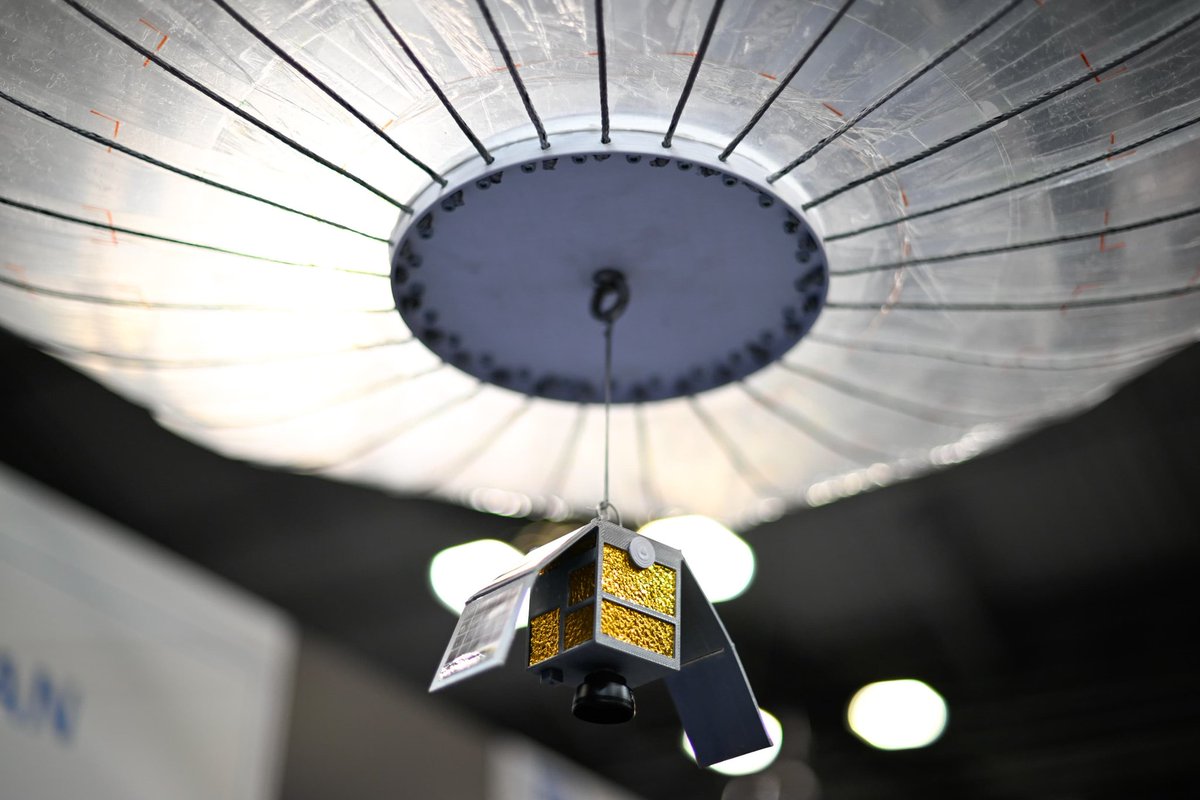 DGA's tweet image. ↪️ Le #FID fédére les acteurs de l&apos;écosystème de l&apos;innovation de défense 

➡️ créer des partenariats pour produire ensemble 
➡️ dynamiser la recherche académique
➡️ orienter les porteurs de projets selon les besoins des forces

@Armees_Gouv
@Agence_ID