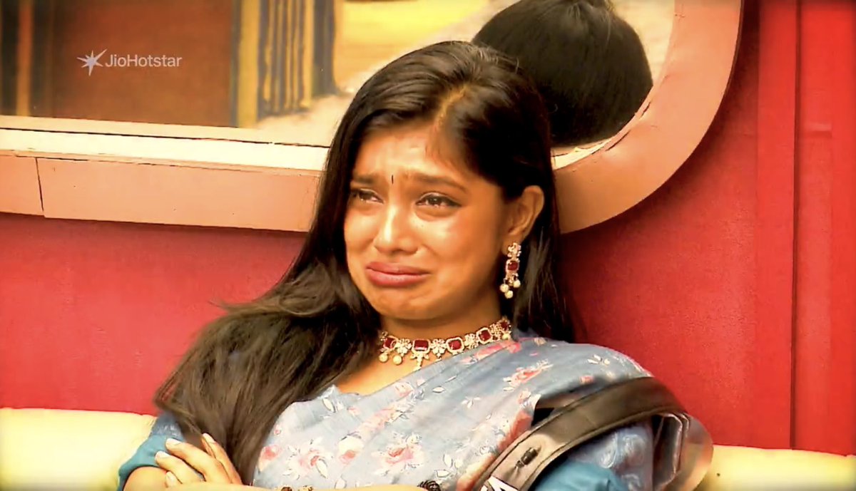 halfcap148's tweet image. I am pavam 😭😭🤌
#Parvathy  na show runner 😔 
#biggbosstamil9