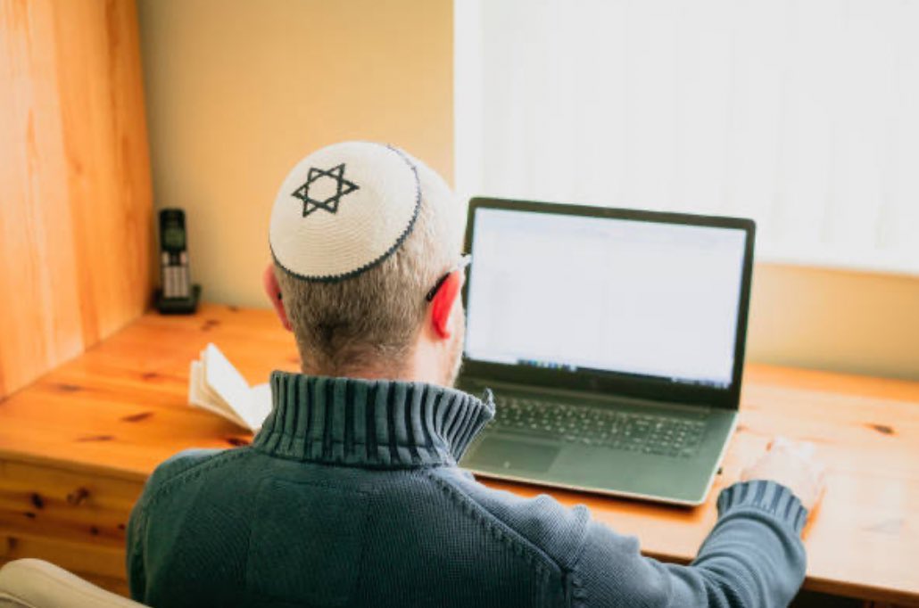 Kedi köpek anneliğini övenlerin fonlandığı merkez