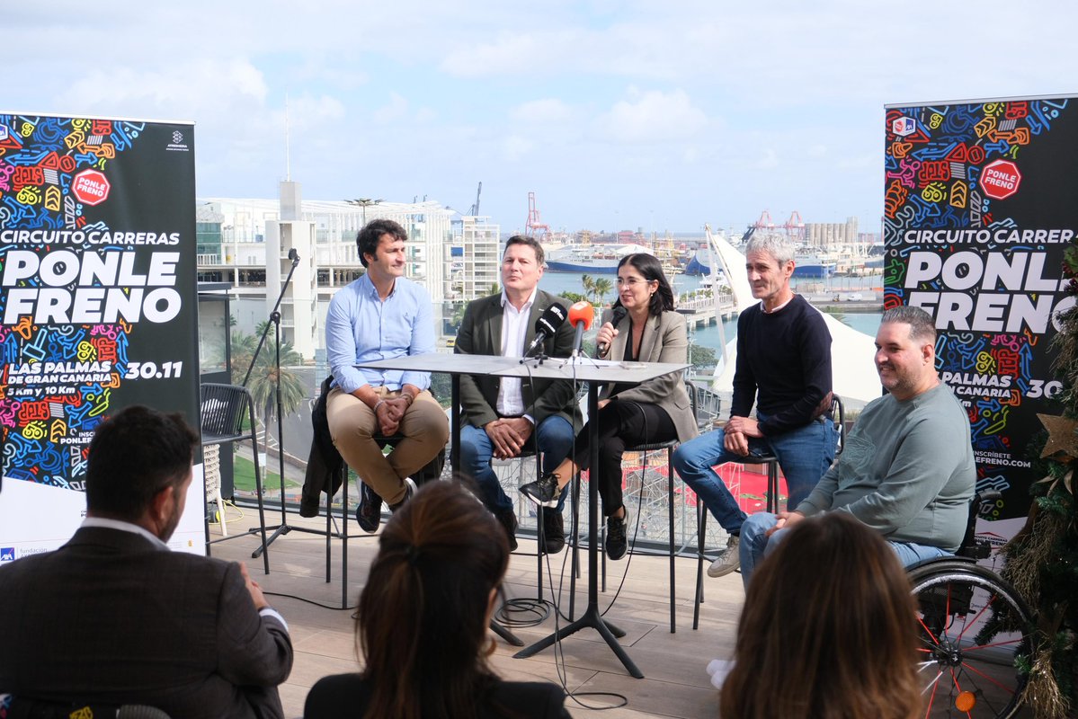 CarolinaDarias's tweet image. 👟Kilómetros de solidaridad y deporte

🗓️Presentamos la nueva edición de las @CarrerasPF que este domingo se celebra en las calles de #LPGC

🫶Junt@s por un mismo objetivo: promover la seguridad vial y concienciar sobre la prevención de accidentes