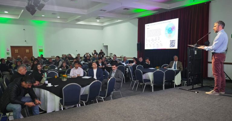 Con éxito se realizó el Primer Encuentro Regional de Organizaciones de Usuarios de Agua (OUA): ⬇
observador.cl/un-centenar-de…