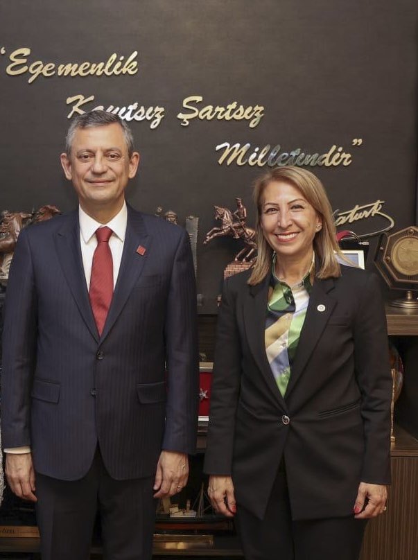 sureyyaoderici's tweet image. Şimdi iktidar zamanı! 🇹🇷

28-29-30 Kasım 2025 tarihlerinde gerçekleştireceğimiz 39. Olağan Kurultayımız partimize, vatanımıza ve milletimize hayırlı uğurlu olsun. 🇹🇷

@herkesicinCHP @eczozgurozel