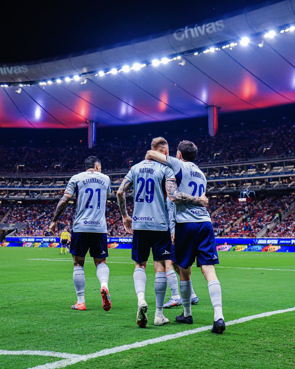 Vamos todos juntos esta noche por la ventaja en el 🏟️ Akron. 🫂🚂💙