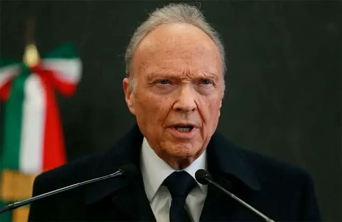 DavidChairo's tweet image. Esperemos en Dios que todos esos rumores de que este florero, inútil y PROTECTOR de la delincuencia de cuello blanco y de los derechosos Alejandro Gertz Manero, de que va a renunciar o que lo van a remover, sean ciertos. 
Por el bien la justicia en México, ojalá y esto se cumpla.