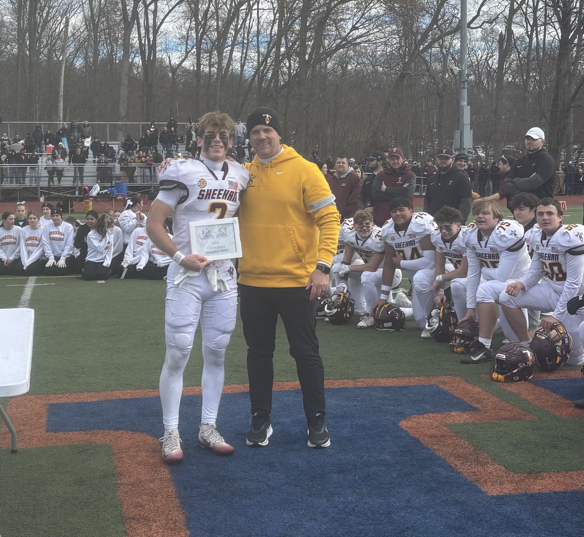 MikeMadera2's tweet image. Sheehan offensive MVP, Jake O’Brien, and defensive MVP, Richard Van Dyke #cthsfb #scc