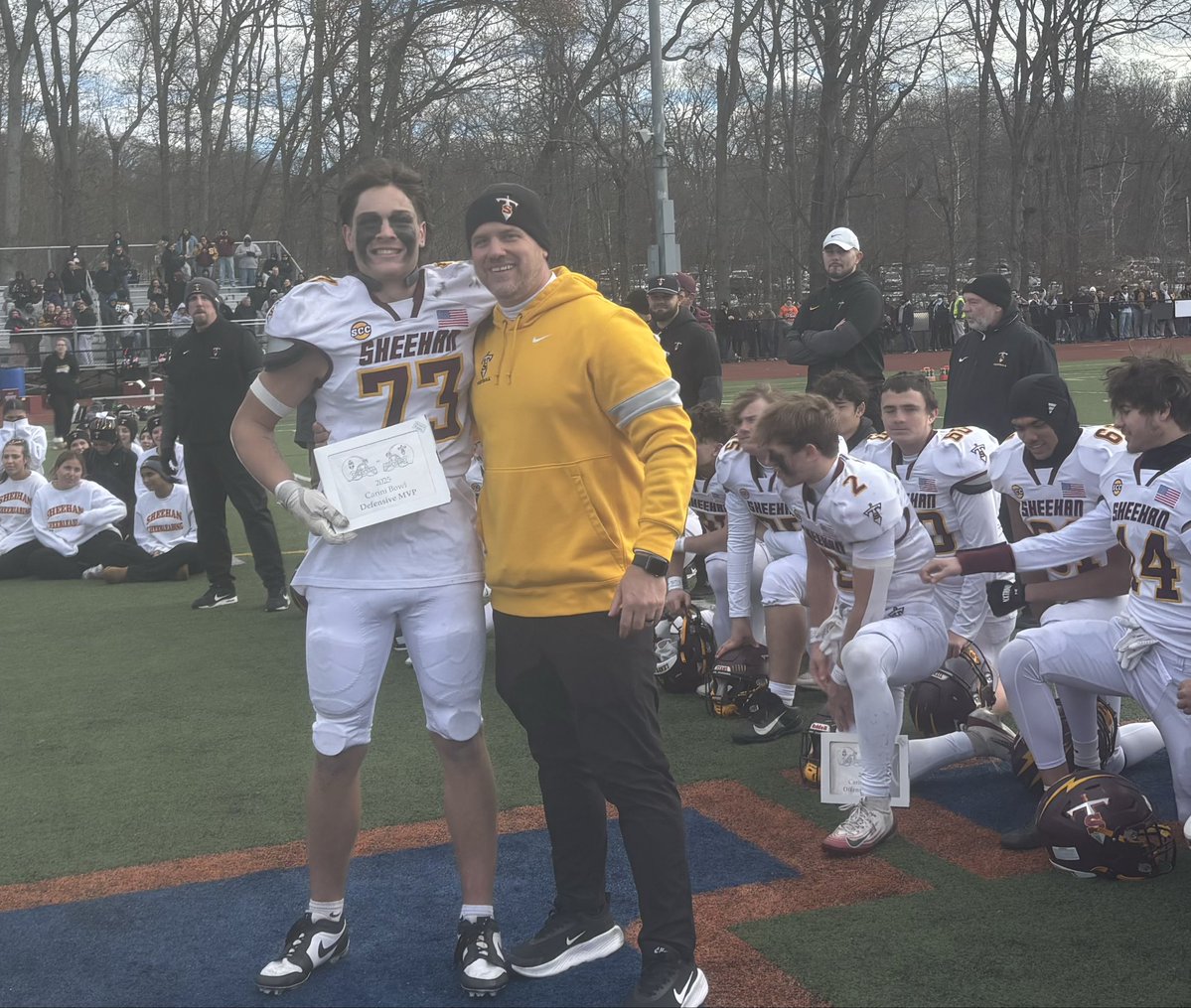MikeMadera2's tweet image. Sheehan offensive MVP, Jake O’Brien, and defensive MVP, Richard Van Dyke #cthsfb #scc